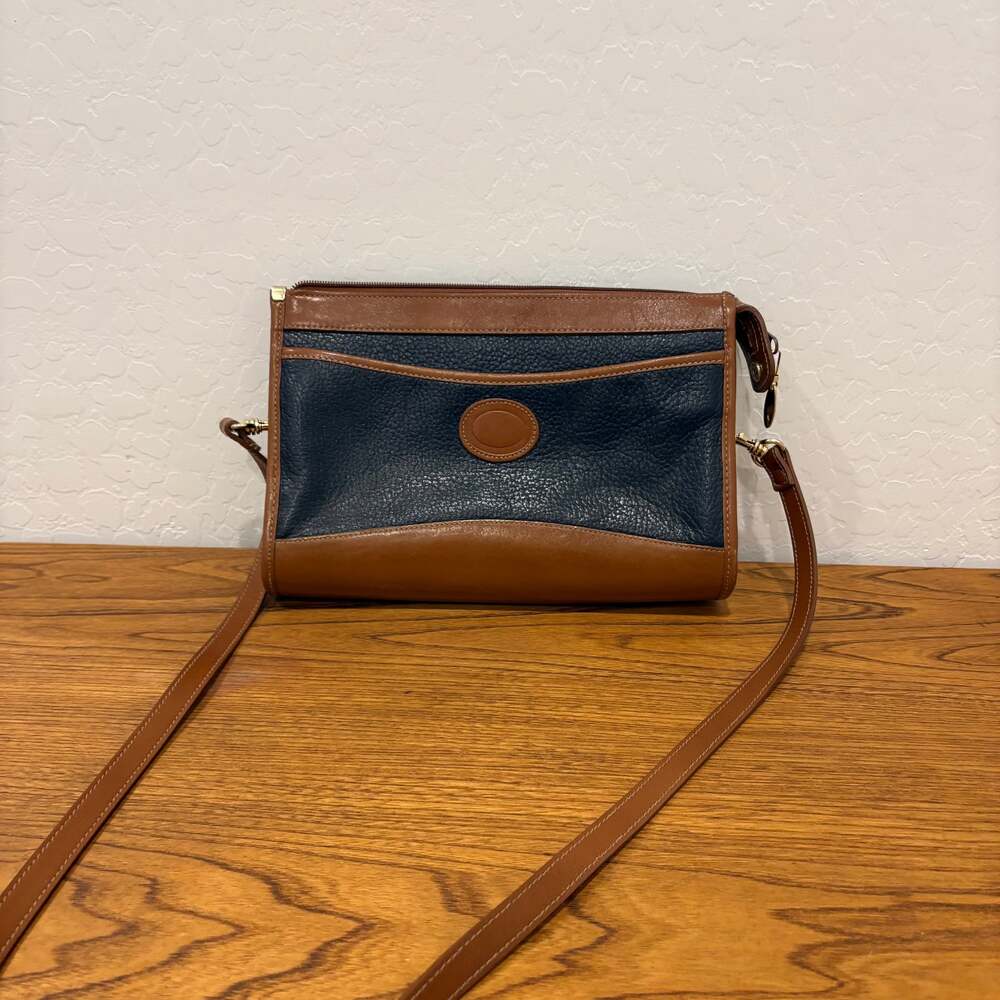 Vintage TJW By Mervyn’s Blue Pebbled Leather Zippered Purse Dooney Look